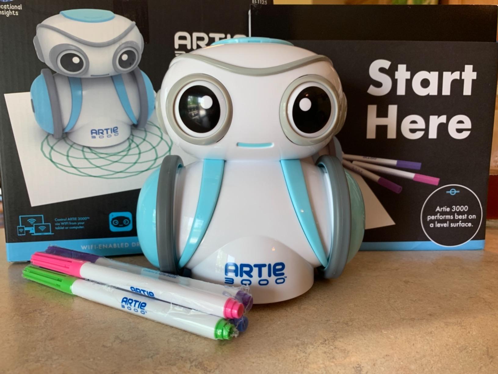 Educational Insights Artie 3000 the Coding & Drawing Robot - STEM Robot Toys & Coding for Kids, Learn Programming and Robotics, Programmable Interactive Toy for Boys and Girls Ages 7+ customer photo 1