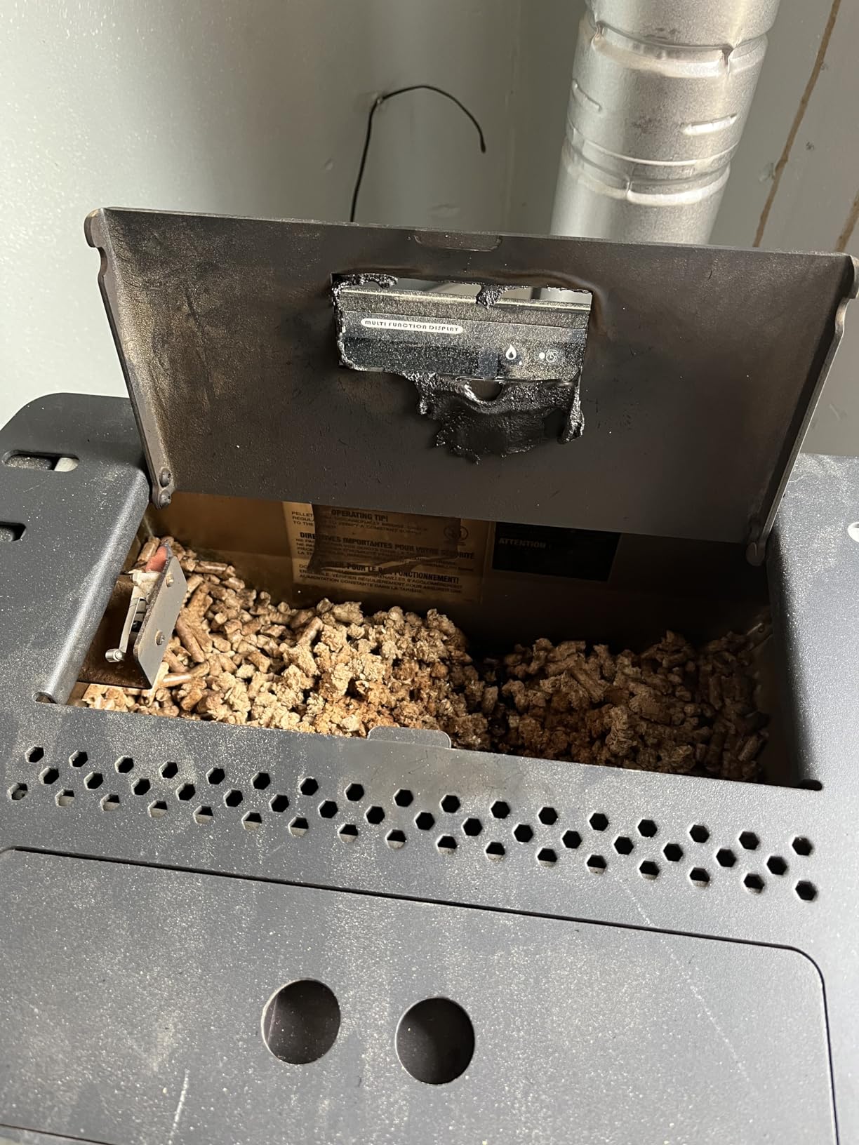 Mr. Heater Cleveland Iron Works Small Pellet Stove - 24lb Hopper customer photo 2