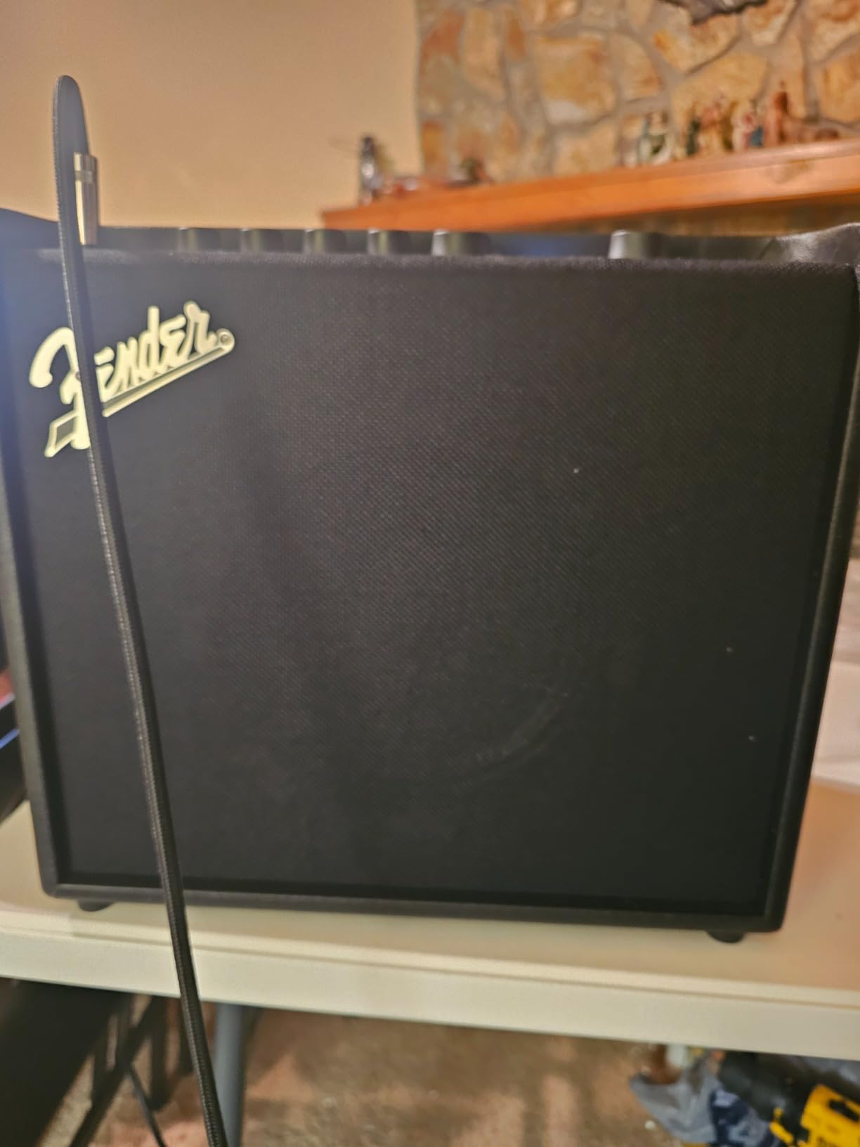 Fender Mustang LT25 Guitar Amplifier, 25-Watt Combo Amp with 8