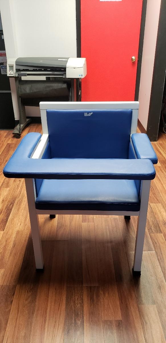 Vivacomfort Luxe Upholstered Blood Drawing Chair - Padded Phlebotomy Seat w/Adjustable Armrest & Steel Framing - Ideal for Hospitals & Medical Facilities (Blue) customer photo 1
