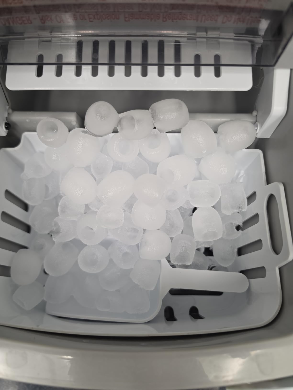 Frigidaire Counter top Portable, 26 lb per Day Nugget Ice Maker Machine (Red Stainless Steel) customer photo 2