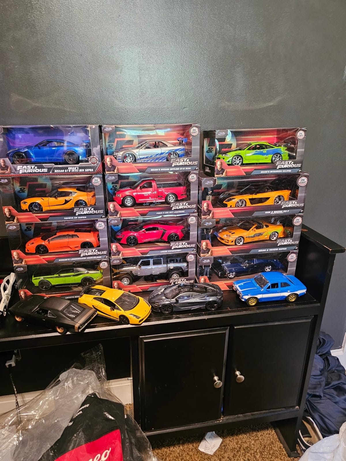 Jada Fast & Furious Brian's 1995 Toyota Supra Diecast Model - 1:24 Scale Durable Die Cast Car - Includes Brian O'Conner Figure - Perfect for Collectors and Kids customer photo 2