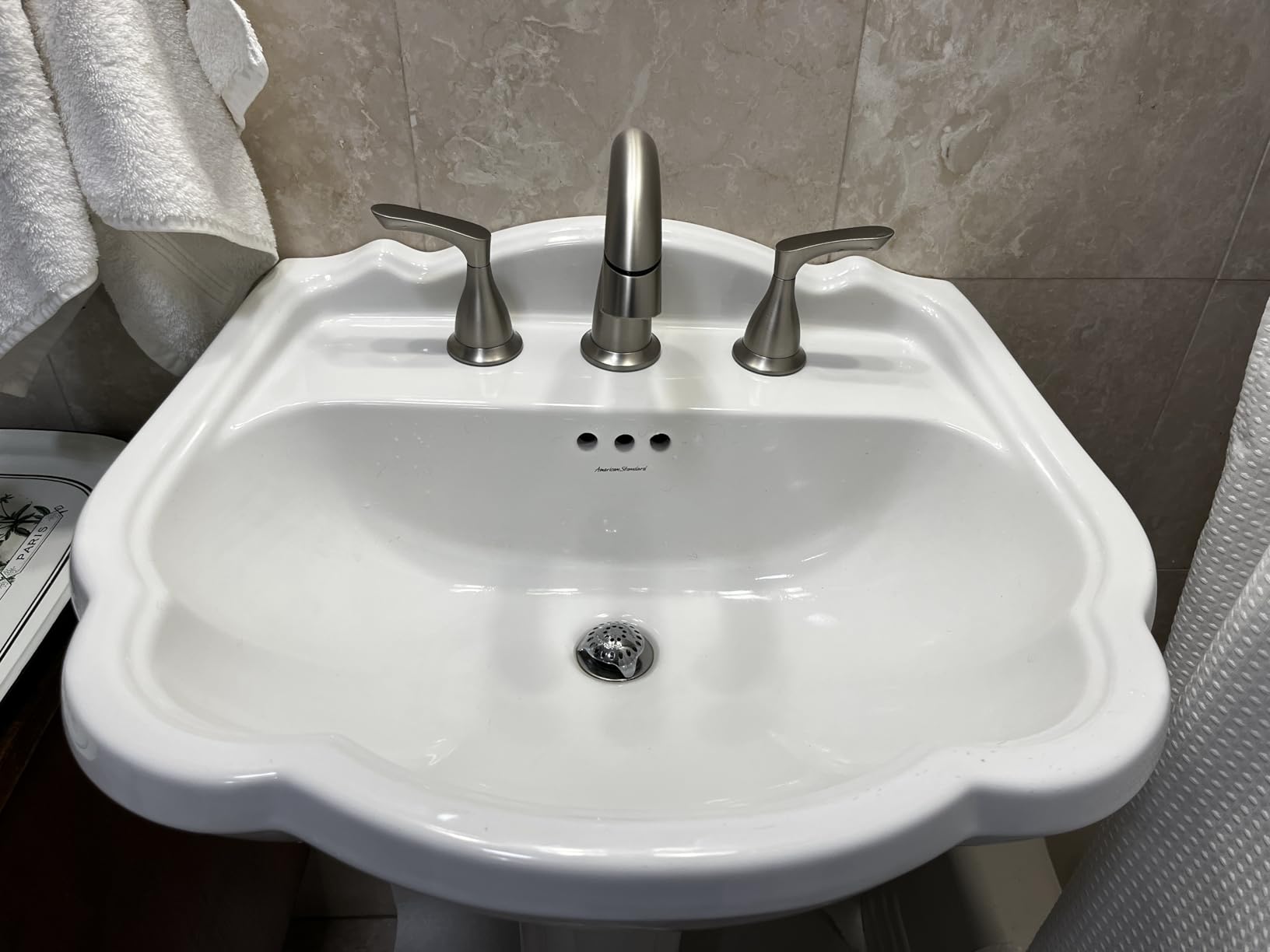 Delta Broadmoor Brushed Nickel Bathroom Faucet with Sprayer, 8 Inch 3 Hole Widespread Bathroom Sink Faucet with Pull Out Sprayer, Push-Pop Drain, SpotShield Stainless 35765LF-SPPD customer photo 1
