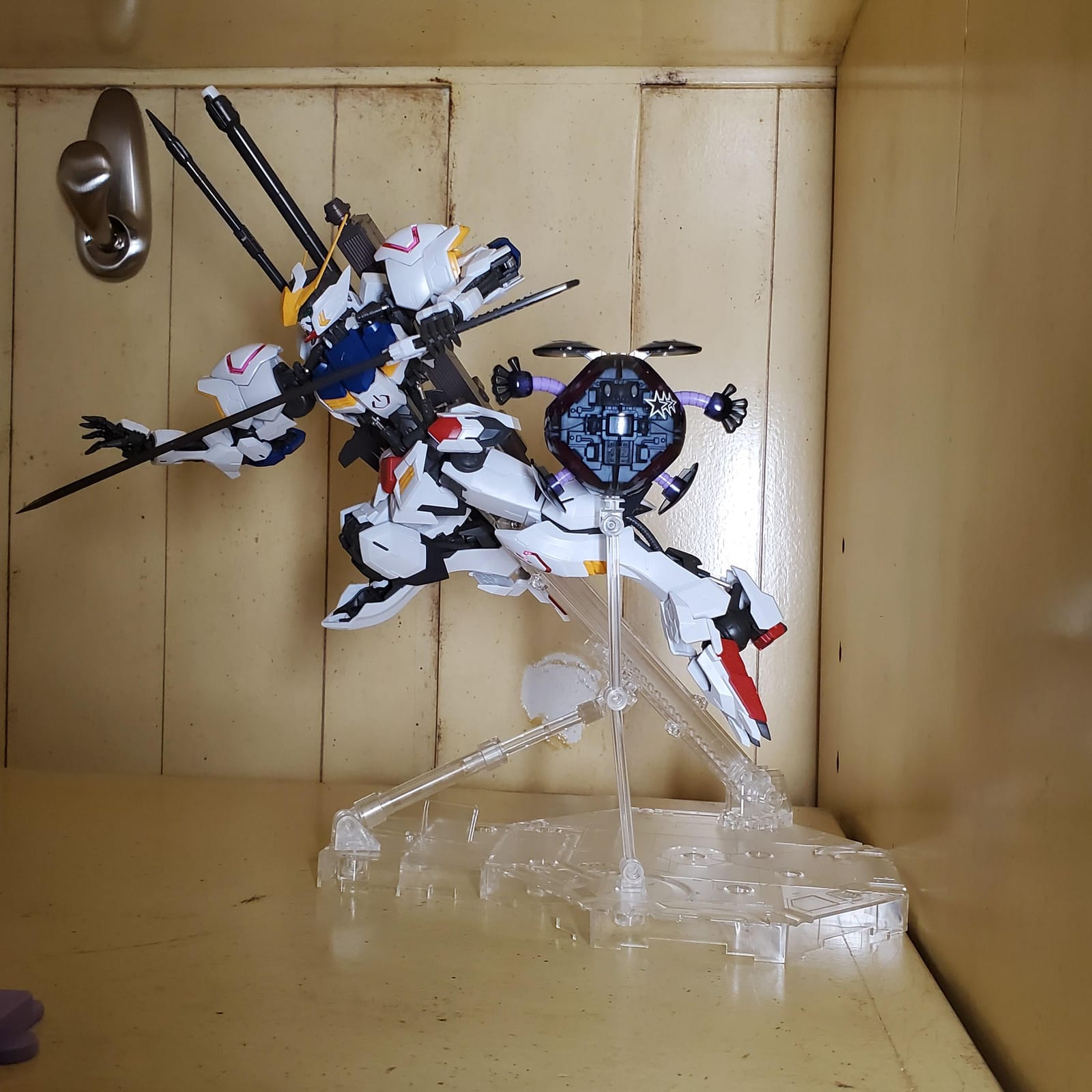 Bandai Hobby MG 1/100 Gundam Barbatos Gundam: IBO Model Kit customer photo 2