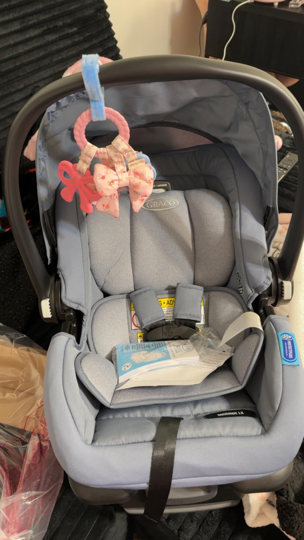 Graco Modes Pramette Travel System, Car Seat and Stroller Combo, Includes SnugRide LX Infant Car Seat and Baby Stroller, 3 Modes: Car Seat Carrier, Pramette, Toddler Stroller, Ellington customer photo 1