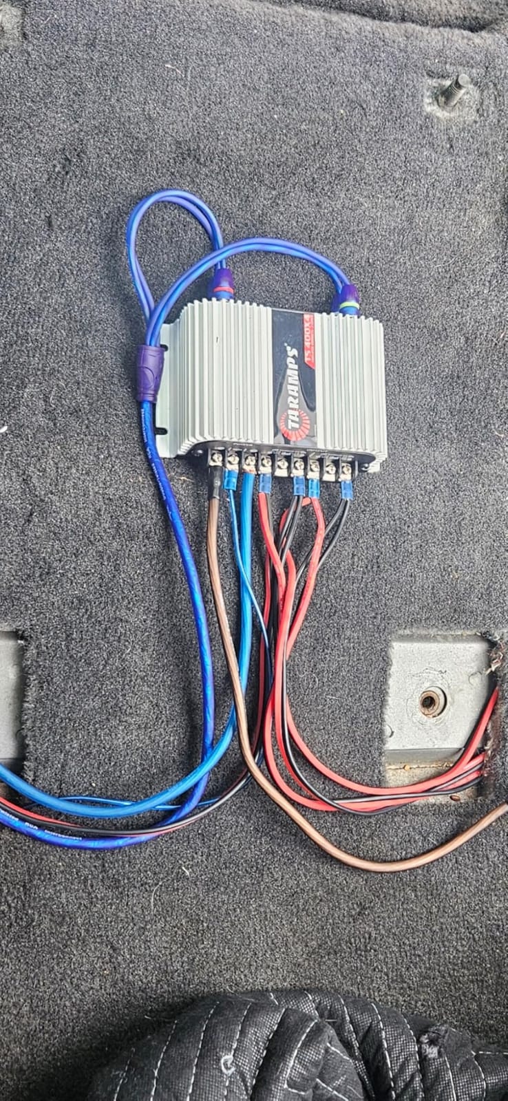 Taramps TS 400x4 400 Watts RMS 4 Channels Full Range Car Audio Amplifier customer photo 1