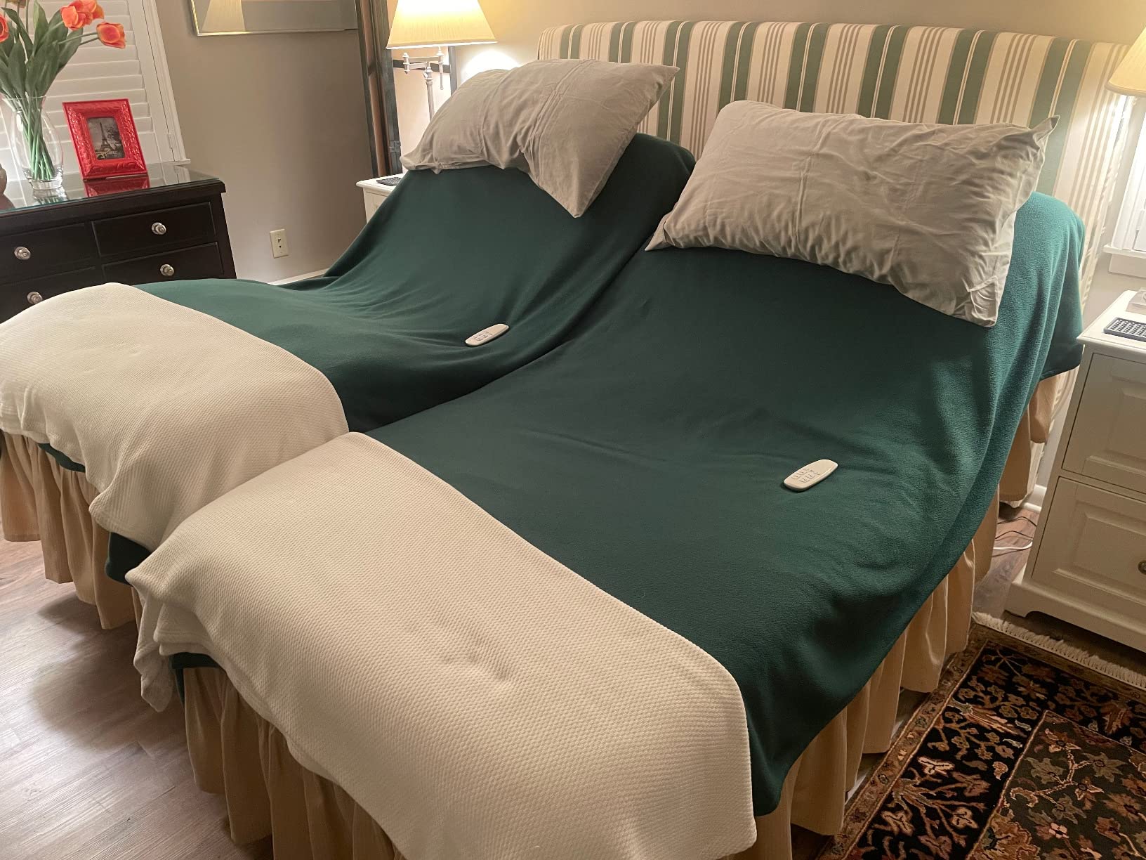 Lucid L150 Adjustable Bed Frame - Head & Foot - Wireless Remote, Queen customer photo 1