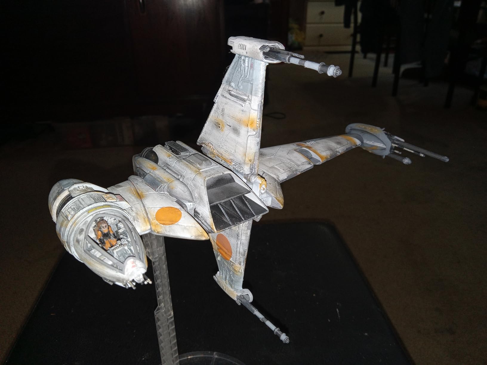 Revell 01208 Bandai Star Wars B-Wing 1:72 Model Kit customer photo 2