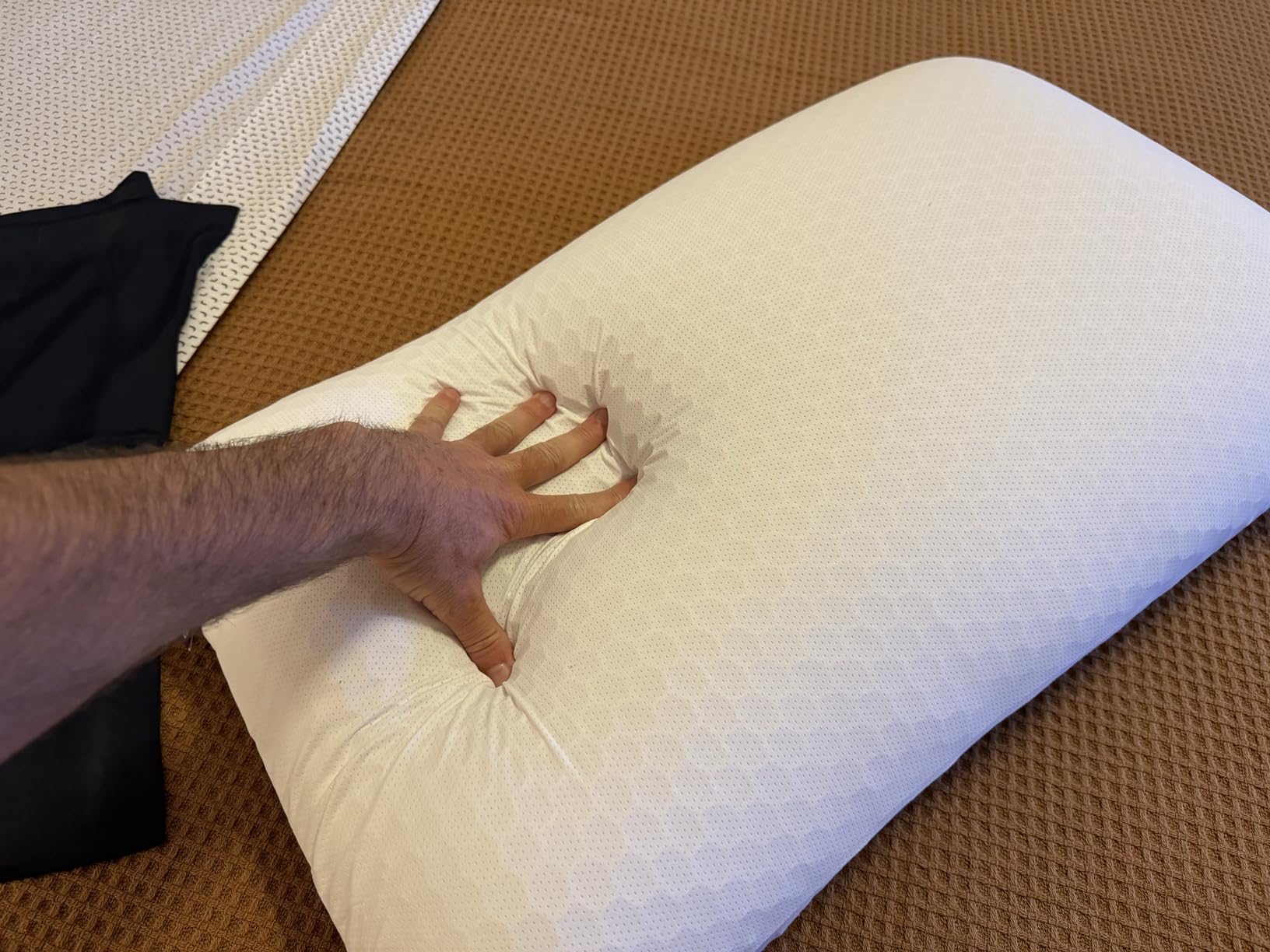 Purple Harmony Pillow - Medium Loft, Standard Size, Cooling Gel Neck Pillow | Side Sleeper Pillow, Weightless Medium Feel, GelFlex Grid and Talalay Latex Foam for Pressure-Relieving Support customer photo 2