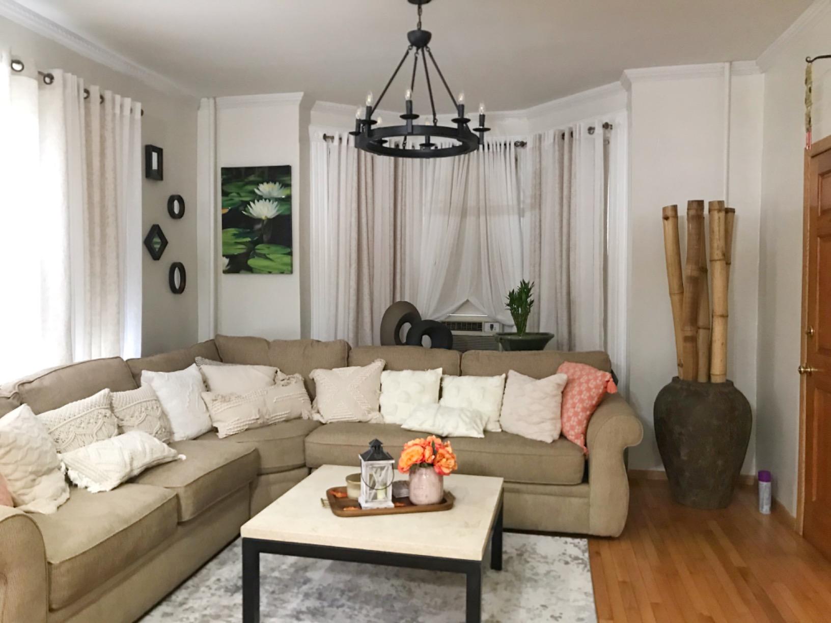 Wellmet 8 Lights Farmhouse Iron Chandeliers for Dining Rooms 28 inch, Wagon Wheel Chandelier Candle Style, Rustic Hanging Ceiling Light Fixture Bedroom Living Room Foyer Hallway, Faux Wood Finish customer photo 1