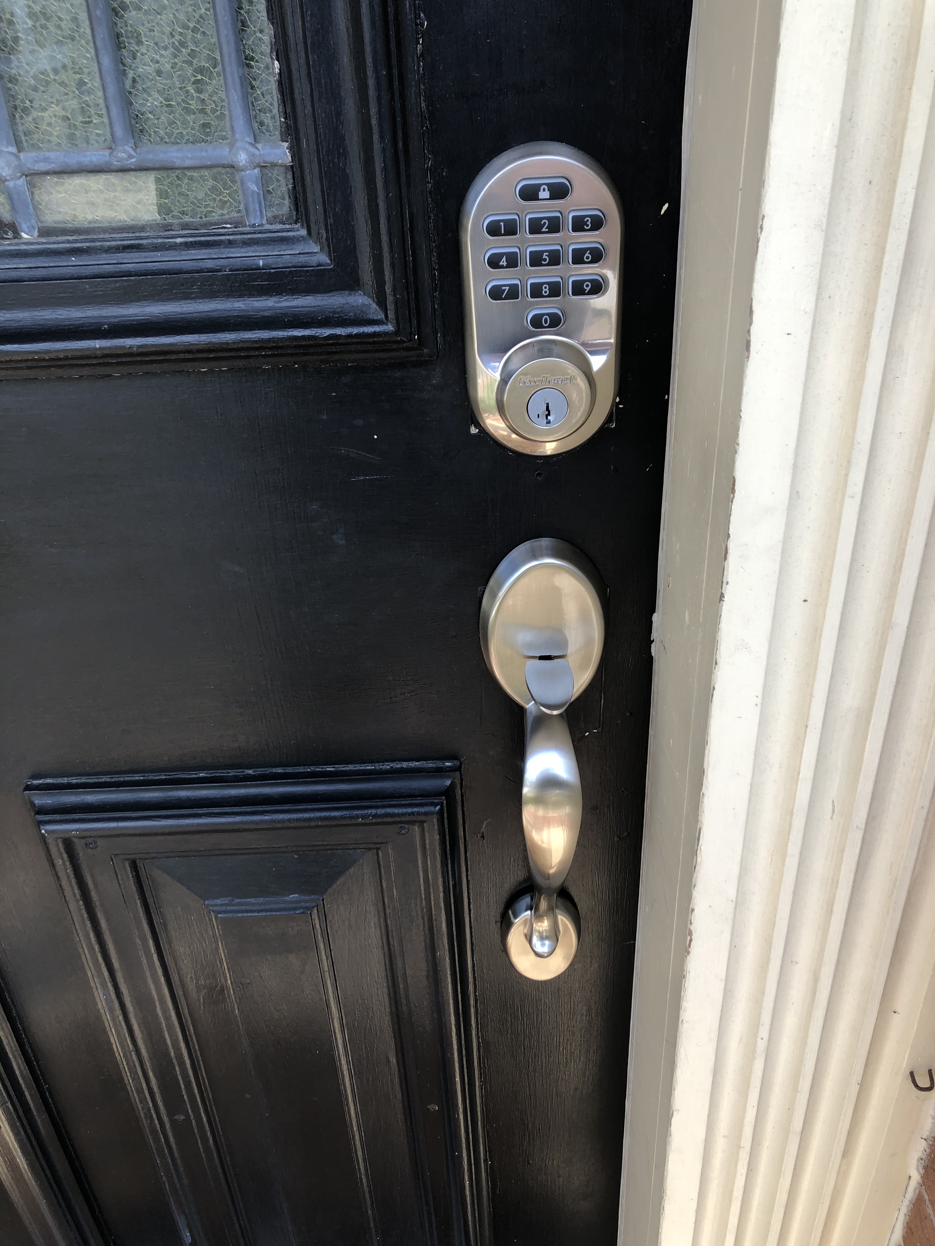 Kwikset Halo Wi-Fi Enabled Smart Lock Deadbolt with Keypad and SmartKey Backup, Satin Nickel Finish | Geofence Auto-Unlock, Grade AAA Certified, No Hub Required, App Control, Share Access, Backlit Keypad customer photo 1