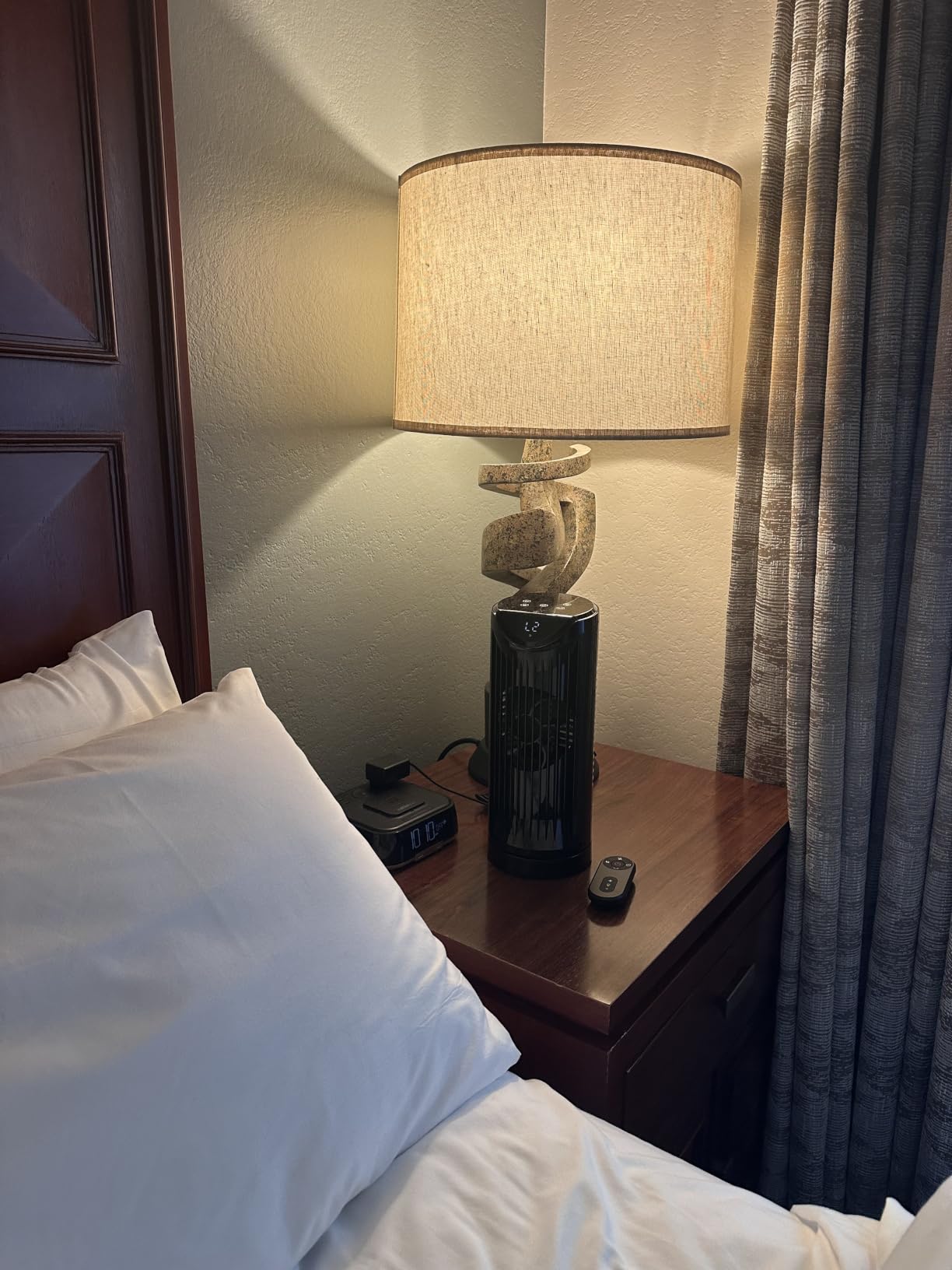 Personal Tower Fan for Bedroom, 25dB Quiet Fans that Blow Cold Air | 4 Speeds Cooling Standing Fan with 12H Timer, 60° & 110° Oscillating Floor Tower Fan for Bedroom Office, Black customer photo 1