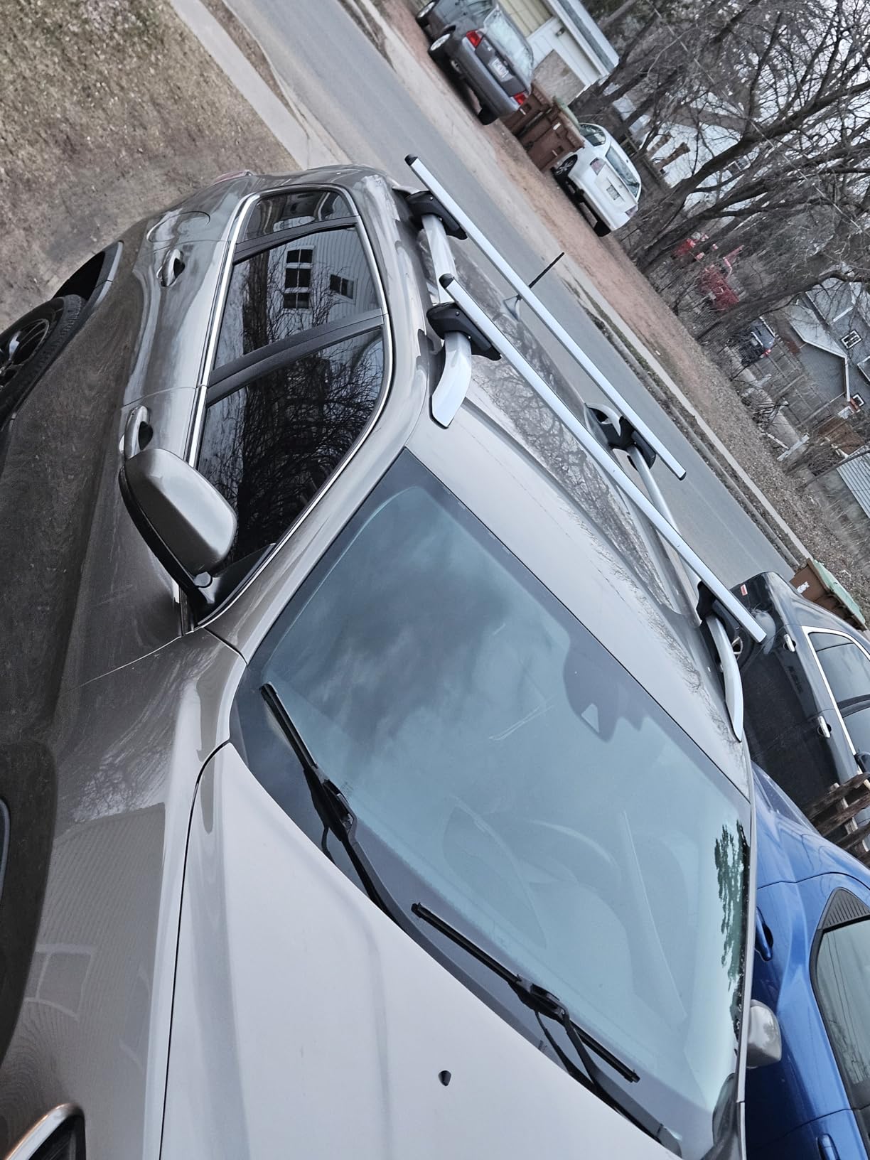 Amazon Basics Cross Rail Roof Rack, 52 inches, Fits up to 46
