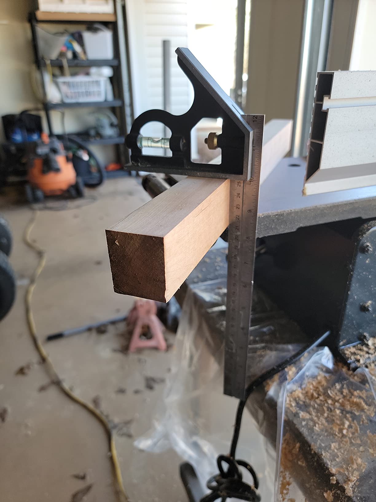 Wahuda Tools Jointer - 6-inch Benchtop Wood Jointer, Spiral Cutterhead Portable Jointer w/Cast Iron Tables & 4-Sided Carbide Tips & 10amp motor (50160CC-WHD) customer photo 2