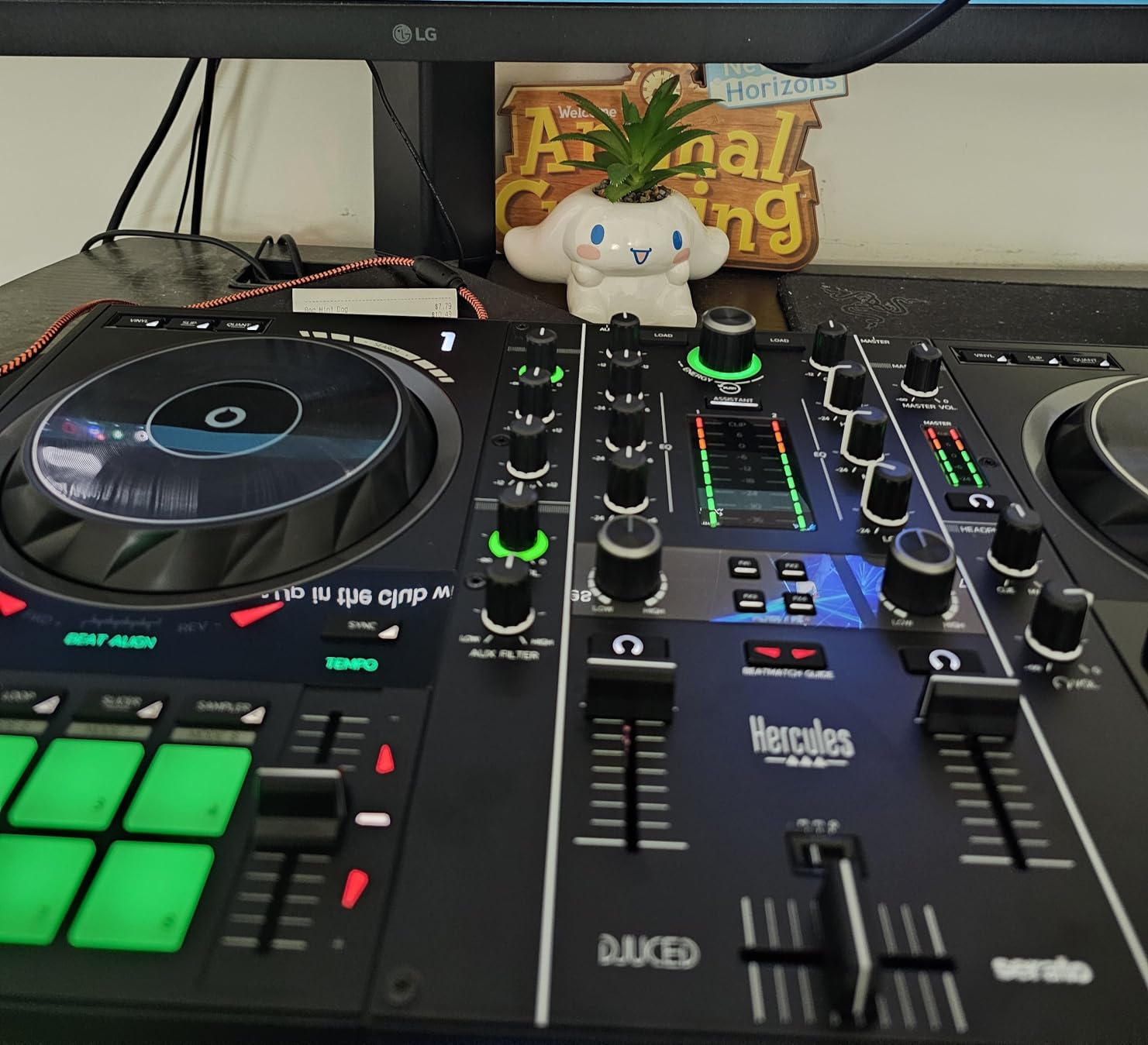 Hercules DJControl Inpulse 500: 2-deck USB DJ Controller for Serato DJ and DJUCED customer photo 1