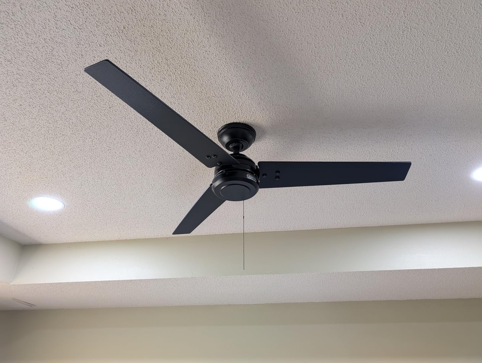 Hunter Cassius, Outdoor or Indoor, Ceiling Fan, 44 inch, Matte Black | No Light, Standard Mount, Pull Chain, 3 Blades, For Living Room, Patio, Porch, Garage customer photo 1
