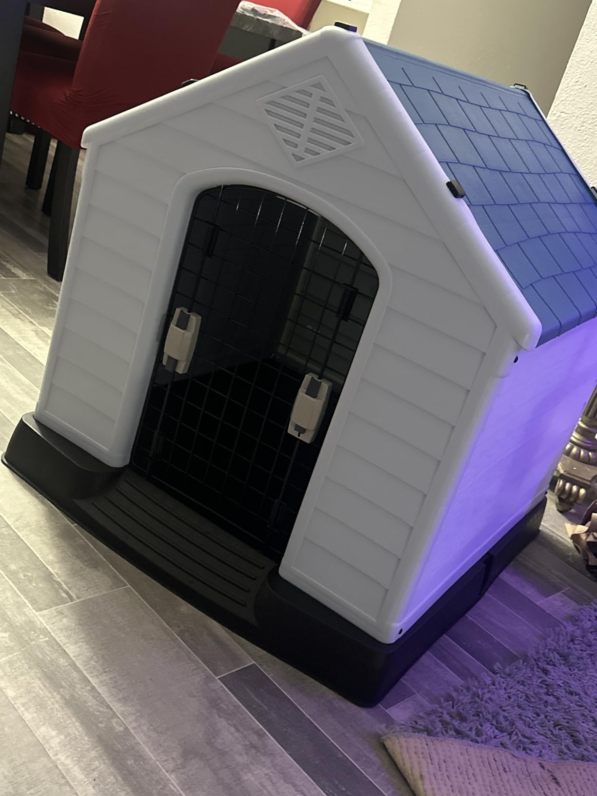 Bonnlo Plastic Dog House, 33