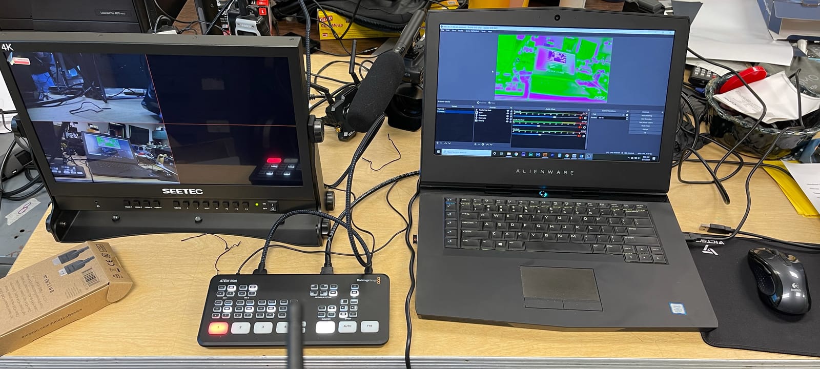 ATEM156 15.6 Inch 250nit 4 HDMI in Out Director Broadcast Monitor customer photo 2