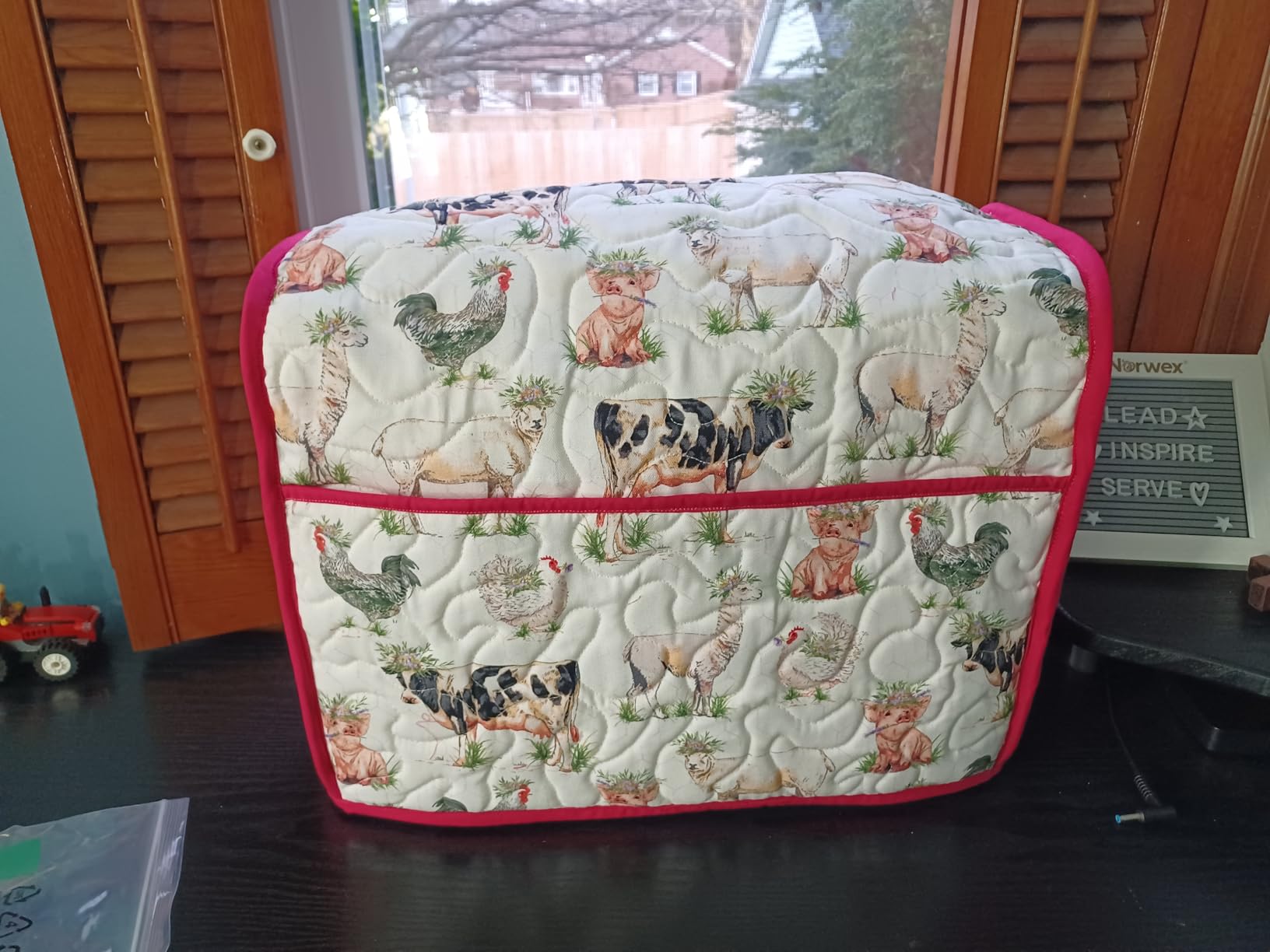 Brother CS7000X Sewing and Quilting Machine, 70 Built-in Stitches, LCD Display, Wide Table customer photo 2