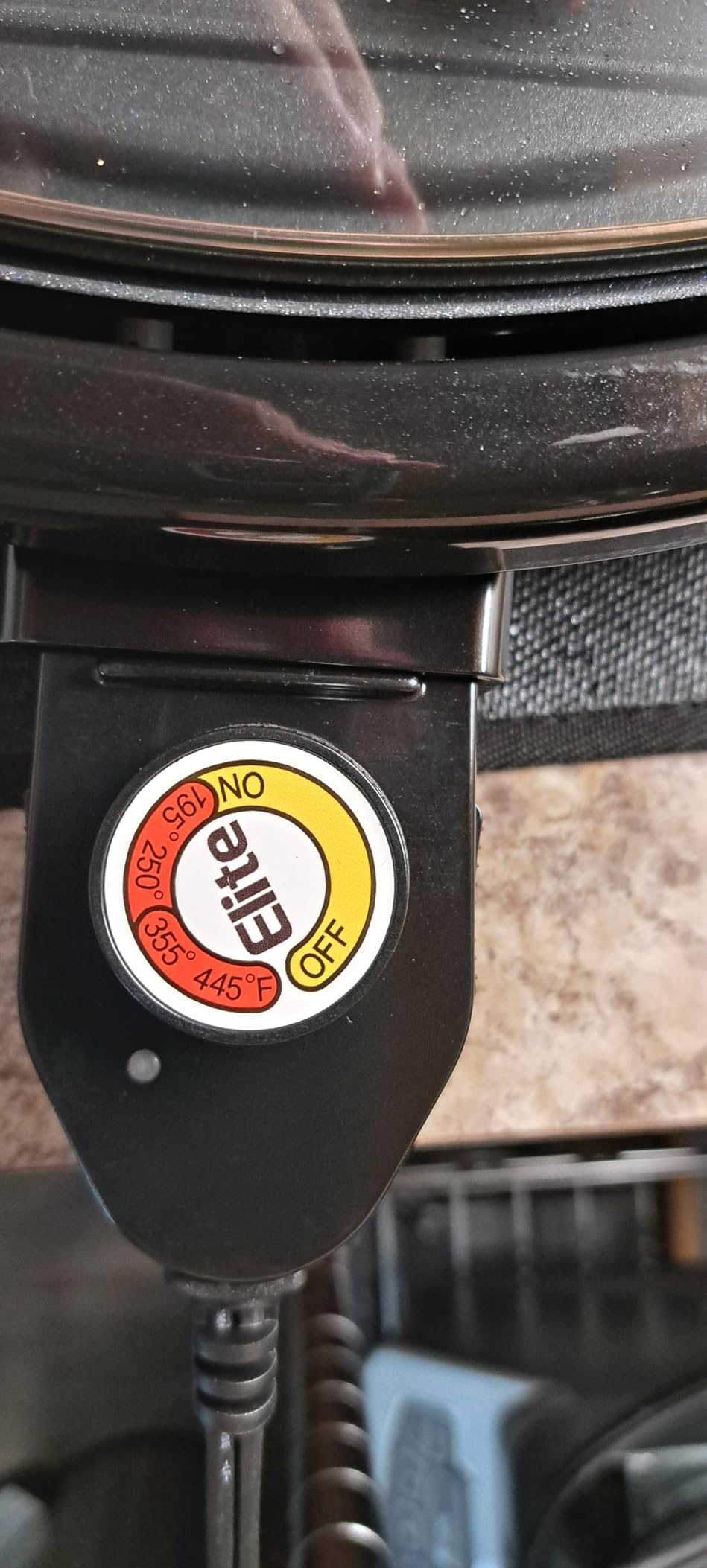 Elite Gourmet EMG6505G 12