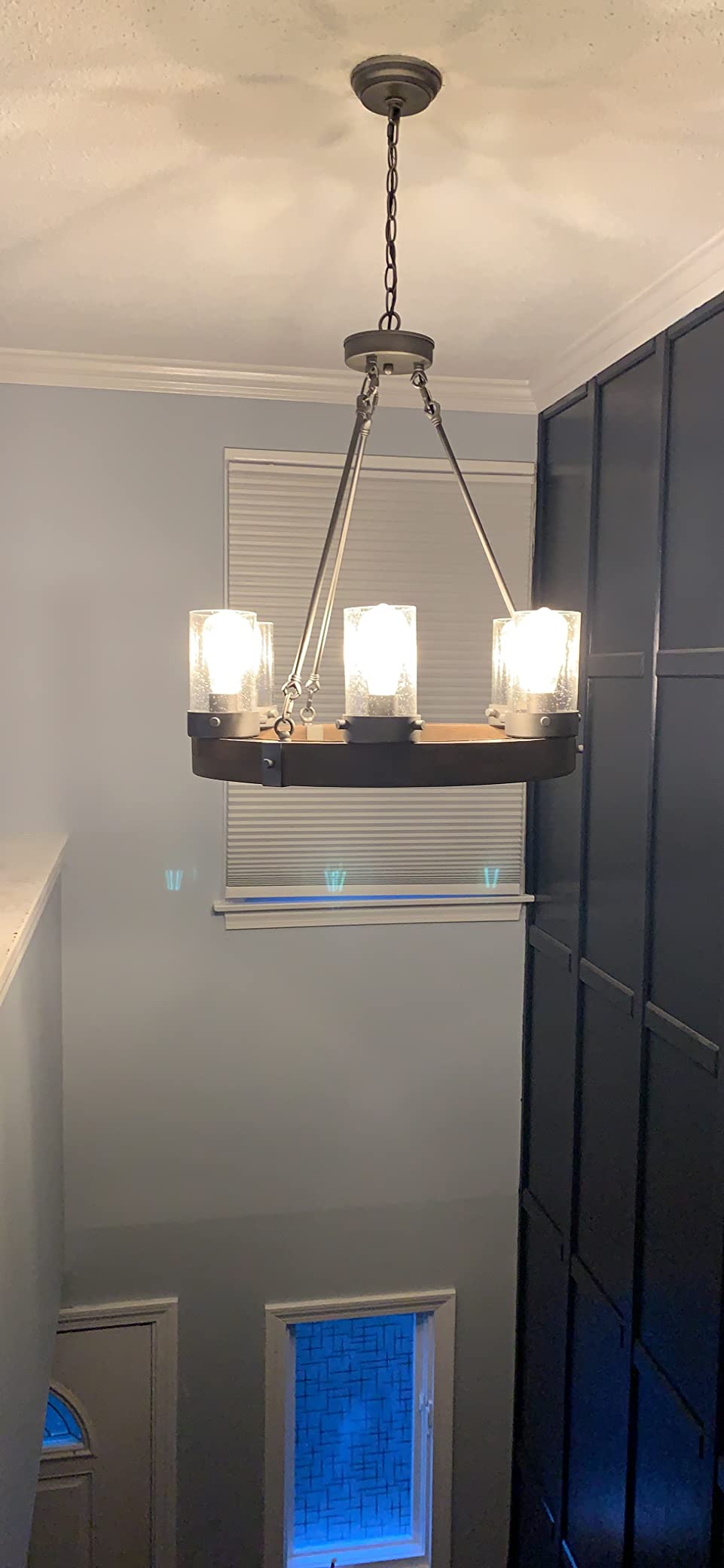 Farmhouse Wood Chandelier, Round Wagon Wheel Light Fixture with Seeded Glass Shades for Dining Room, Living Room, Bedroom, Kitchen Island and Foyer customer photo 2