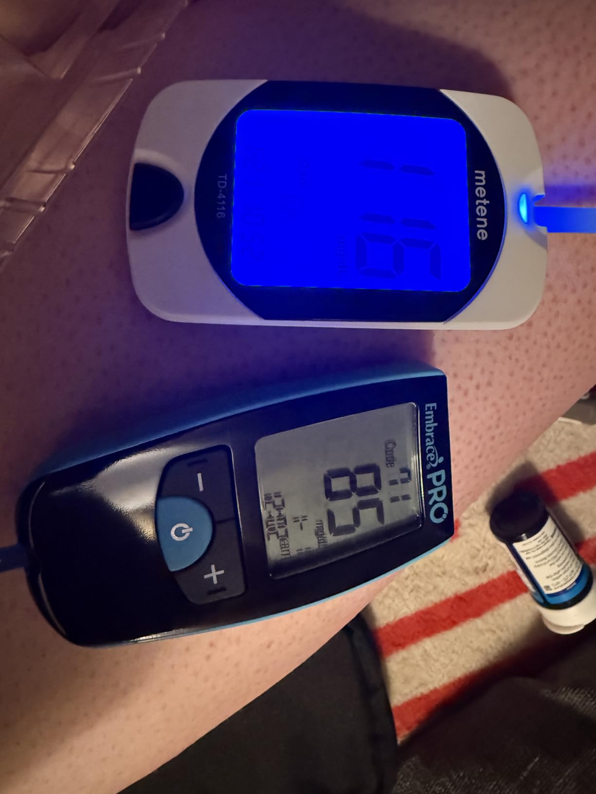 Metene TD-4116 Blood Glucose Monitor Kit, 100 Glucometer Strips, No Coding | 100 Lancets & Control Solution & Lancing Device customer photo 1