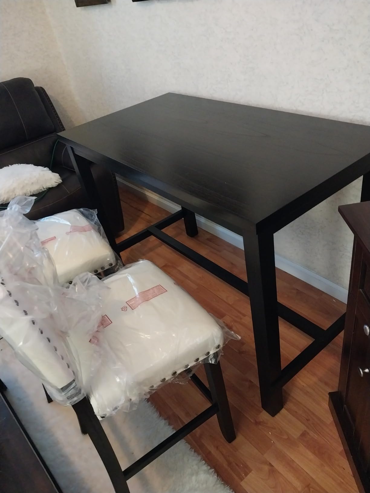 Merax 5 Piece Dining Table Set for 4, Counter Height Kitchen Table Set with One Rectangle Table and 4 Cushioned Chairs for 4 Persons Dining Room Table Set for Small Place customer photo 2