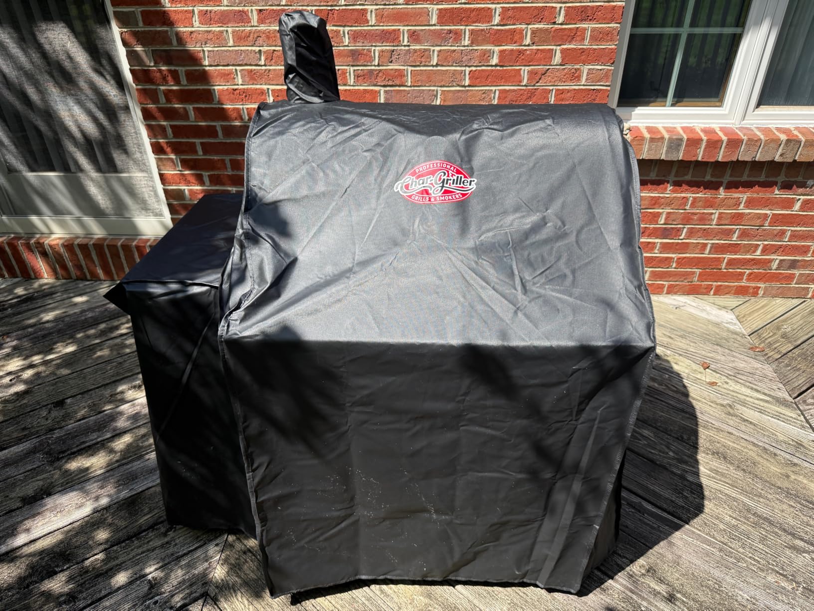 Char-Griller Pro Deluxe Charcoal Barrel Grill, EasyDump Ash Pan, 850 Square Inches of Cooking Space in Black, Model E2827 customer photo 1