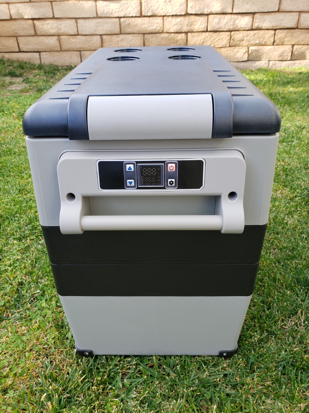 EUHOMY 12 Volt Refrigerator, 59QT(55L) Electric Cooler, 12V Fridge APP Control, 12V Cooler -4℉~68℉, Portable Freezer 12/24V DC 100-240V AC for Camping, Travel, Truck, Home customer photo 2
