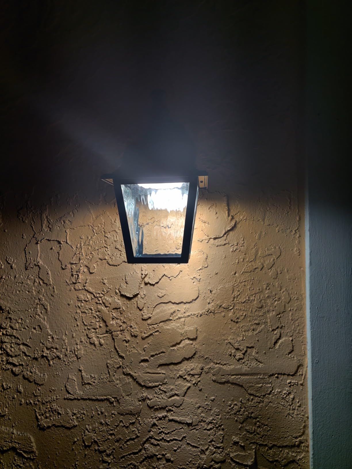 Maxxima LED Black Outdoor Wall Light, Photocell Sensor, 875 Lumens, 3000K | Warm White, Clear Water Glass, Dusk to Dawn Sensor, Porch Lantern, Exterior Decorative Light customer photo 1