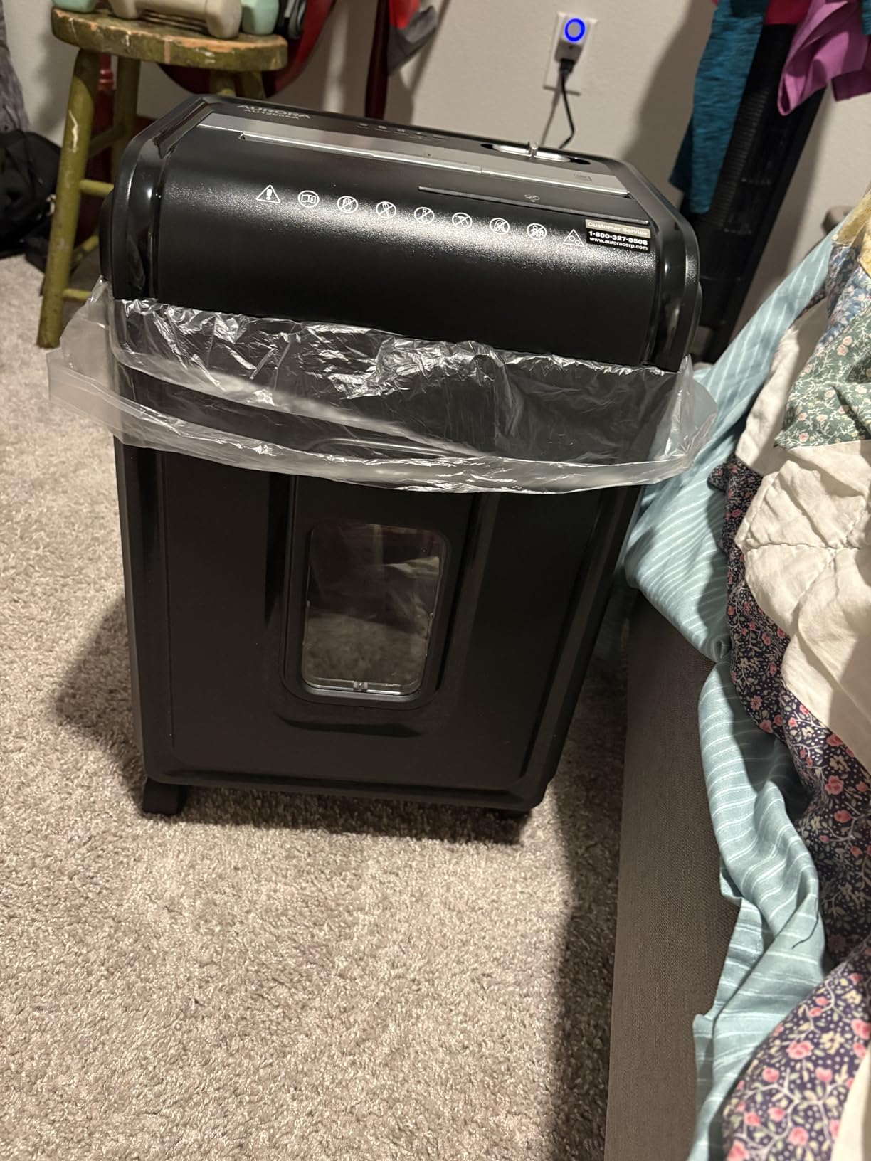 Aurora AU1260XA Anti-Jam 12-Sheet Crosscut Paper and CD/Credit Card Shredder customer photo 1