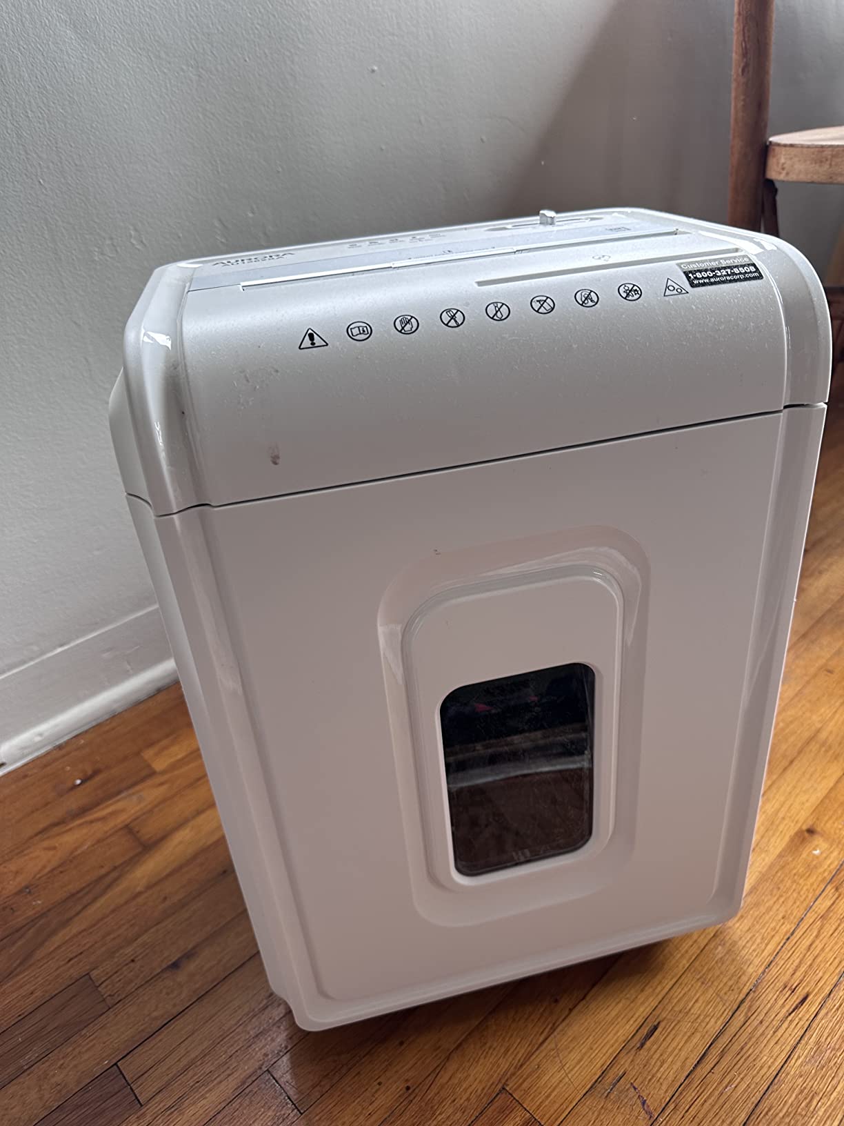 Aurora AU1260XA Anti-Jam 12-Sheet Crosscut Paper and CD/Credit Card Shredder customer photo 2