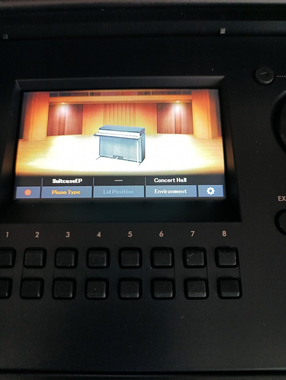 Yamaha DGX-670B 88-Key Weighted Digital Piano, Black customer photo 1