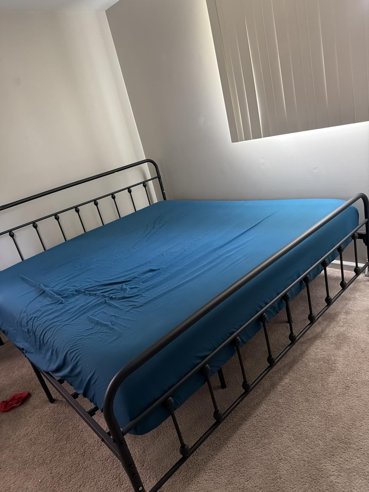 Yaheetech Victorian Vintage Queen Metal Platform Bed Frame, Classic Iron Art Headboard & Footboard, Stable & Noiseless, 12.6 Inch Under Bed Storage, No Box Spring Needed, Easy Assembly, Black customer photo 2