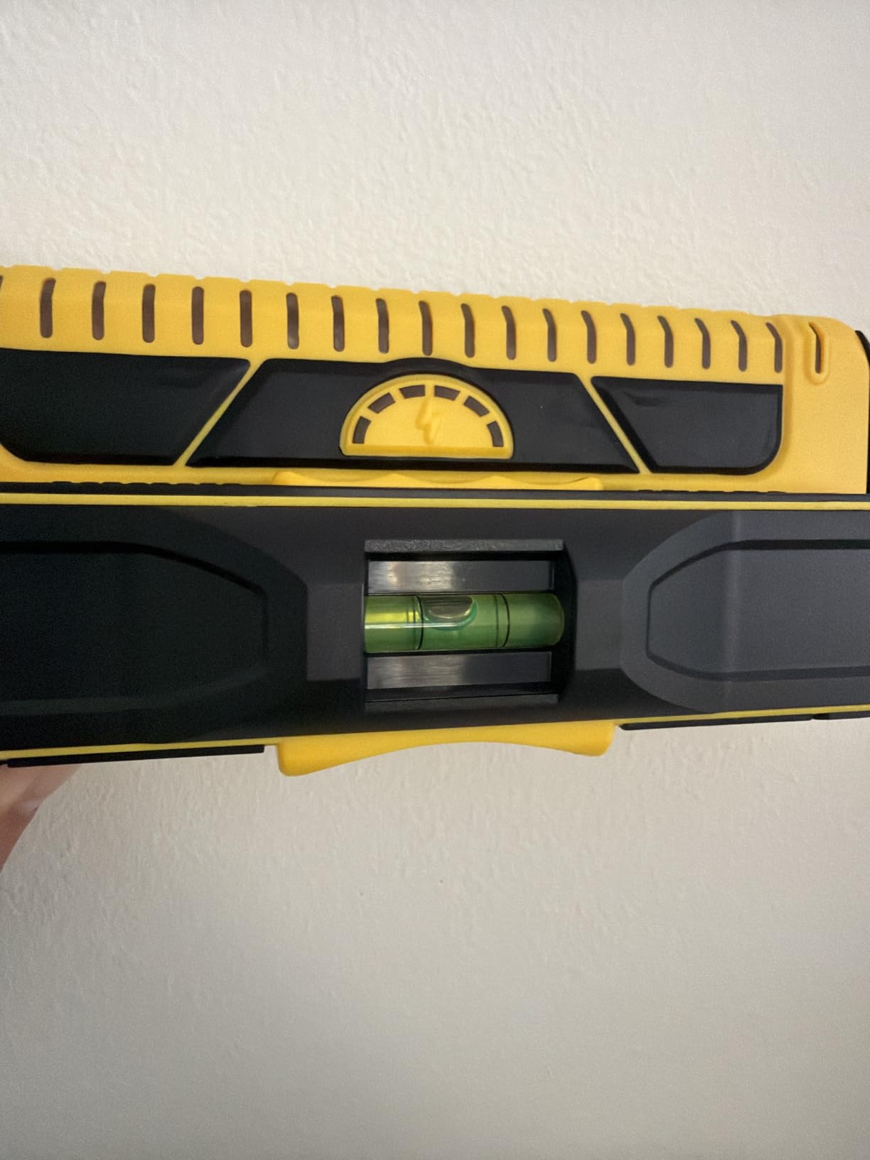 Franklin Sensors Prosensor M210 Stud Finder with Live Wire Detection | 13-Sensor Wall Scanner, Wood and Metal Stud Detector, Made in the USA customer photo 1