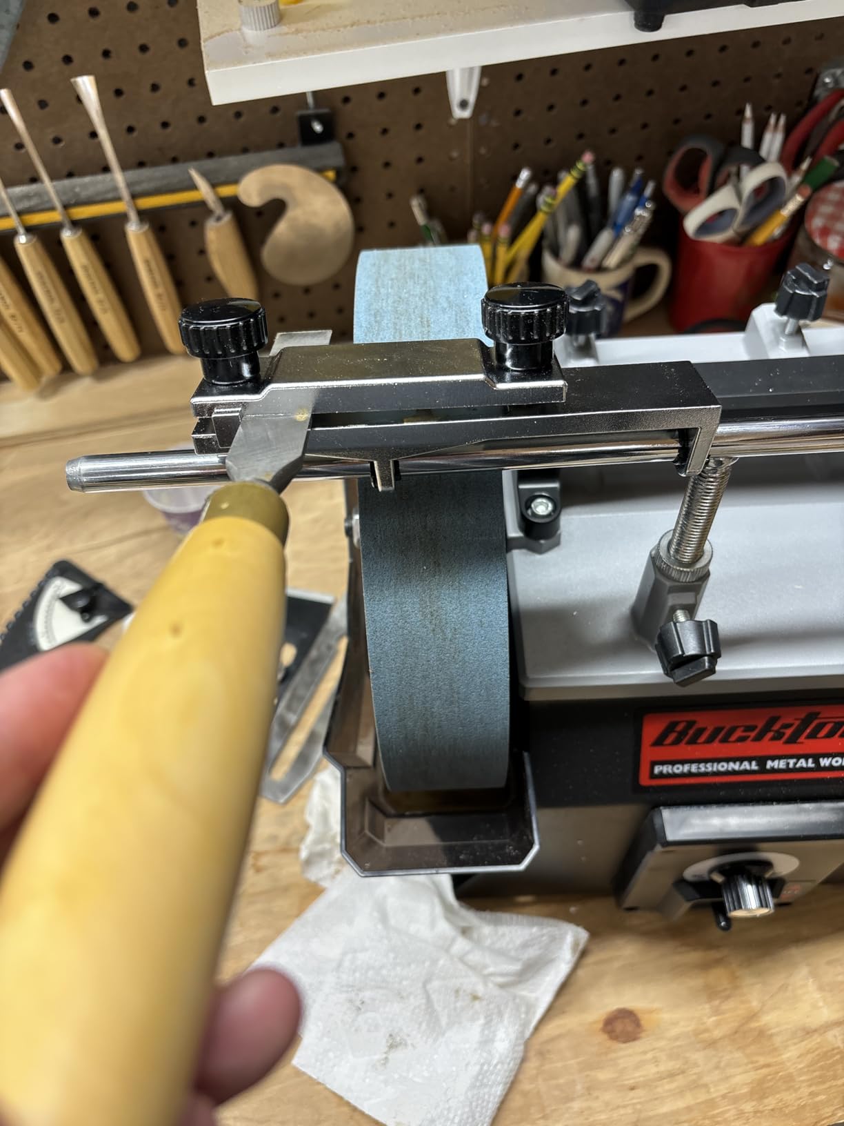 BUCKTOOL 6-Inch 1/3HP Low Speed Bench Grinder with High Precision Wobble Free Wheels customer photo 2