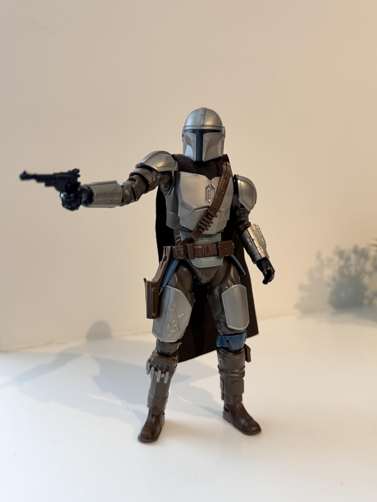 Bandai Hobby - The Mandalorian - The Mandalorian Beskar Armor Star Wars 1/12 Model Kit customer photo 1