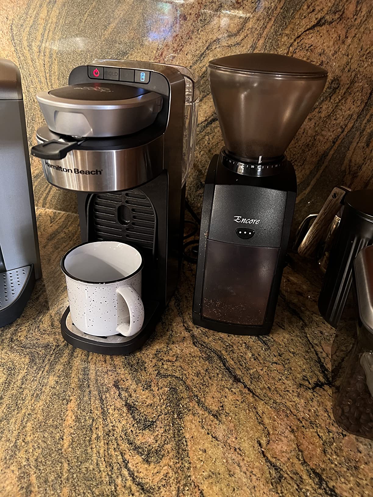 Hamilton Beach The Scoop Single Serve Coffee Maker & Fast Grounds Brewer for 8-14oz. Cups, Brews in Minutes, 40oz. Removable Reservoir, Stainless Steel (49987), Silver customer photo 2