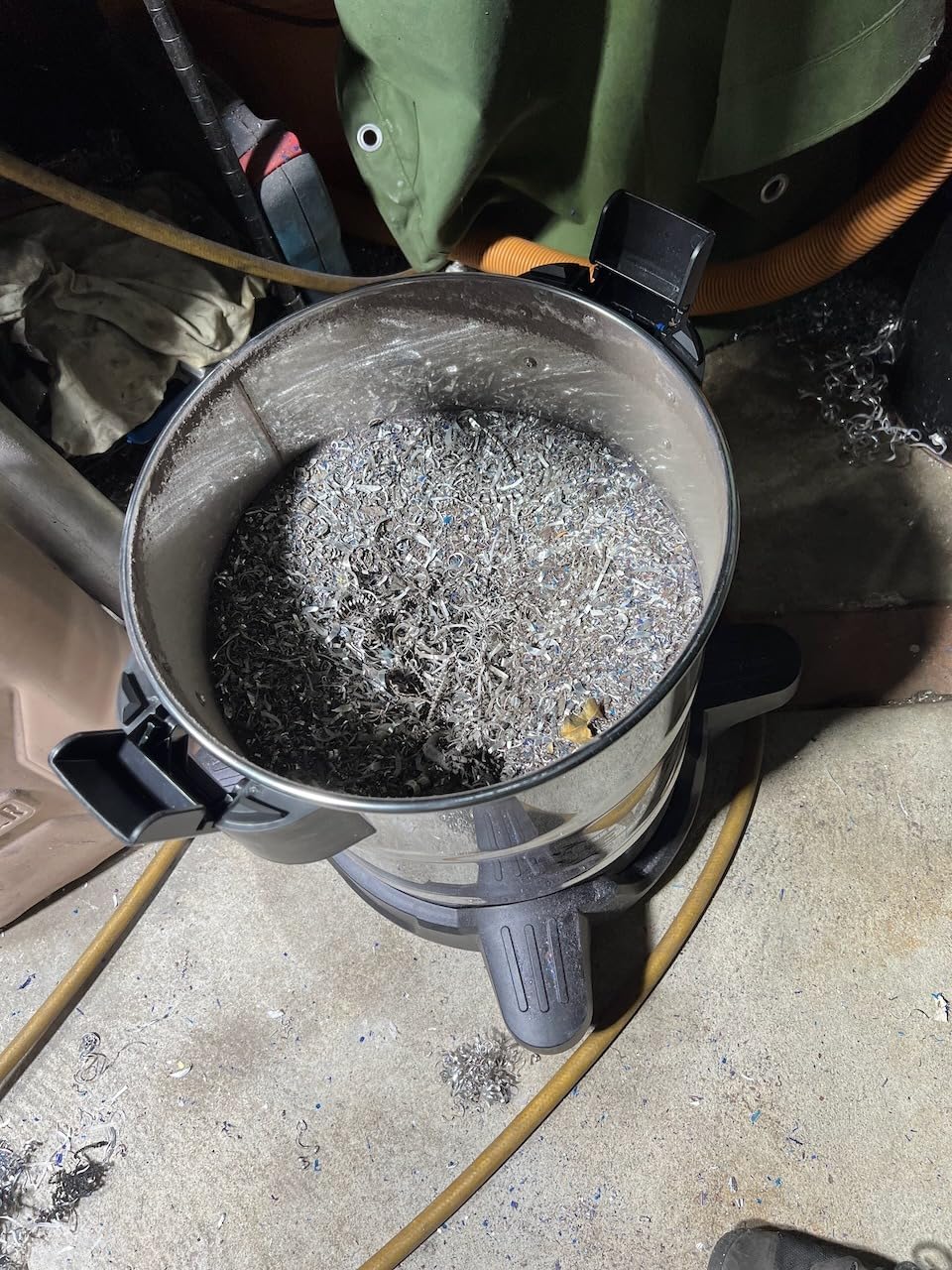 DEWALT 10 Gallon Cyclone Dust Separator for Wet/Dry Shop Vacuums, DXVCS003 customer photo 1