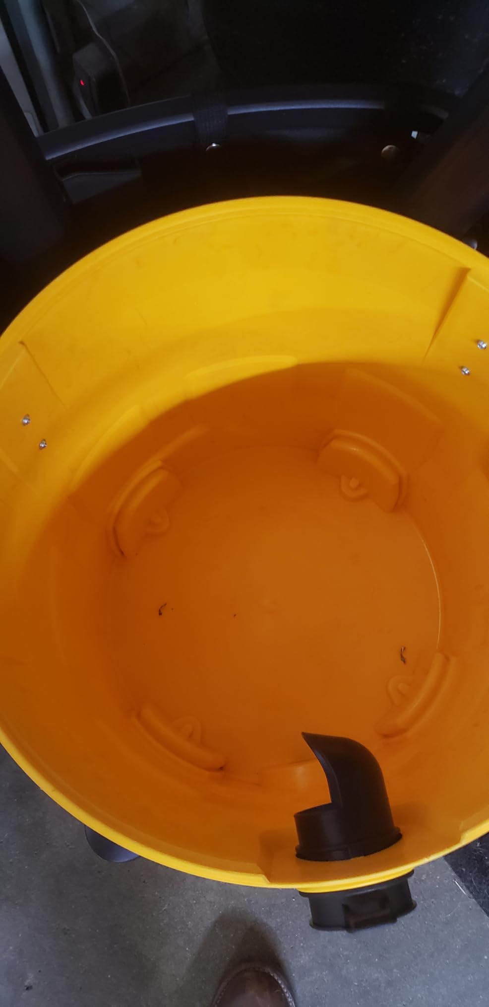 DEWALT 10 Gallon Cyclone Dust Separator for Wet/Dry Shop Vacuums, DXVCS003 customer photo 2