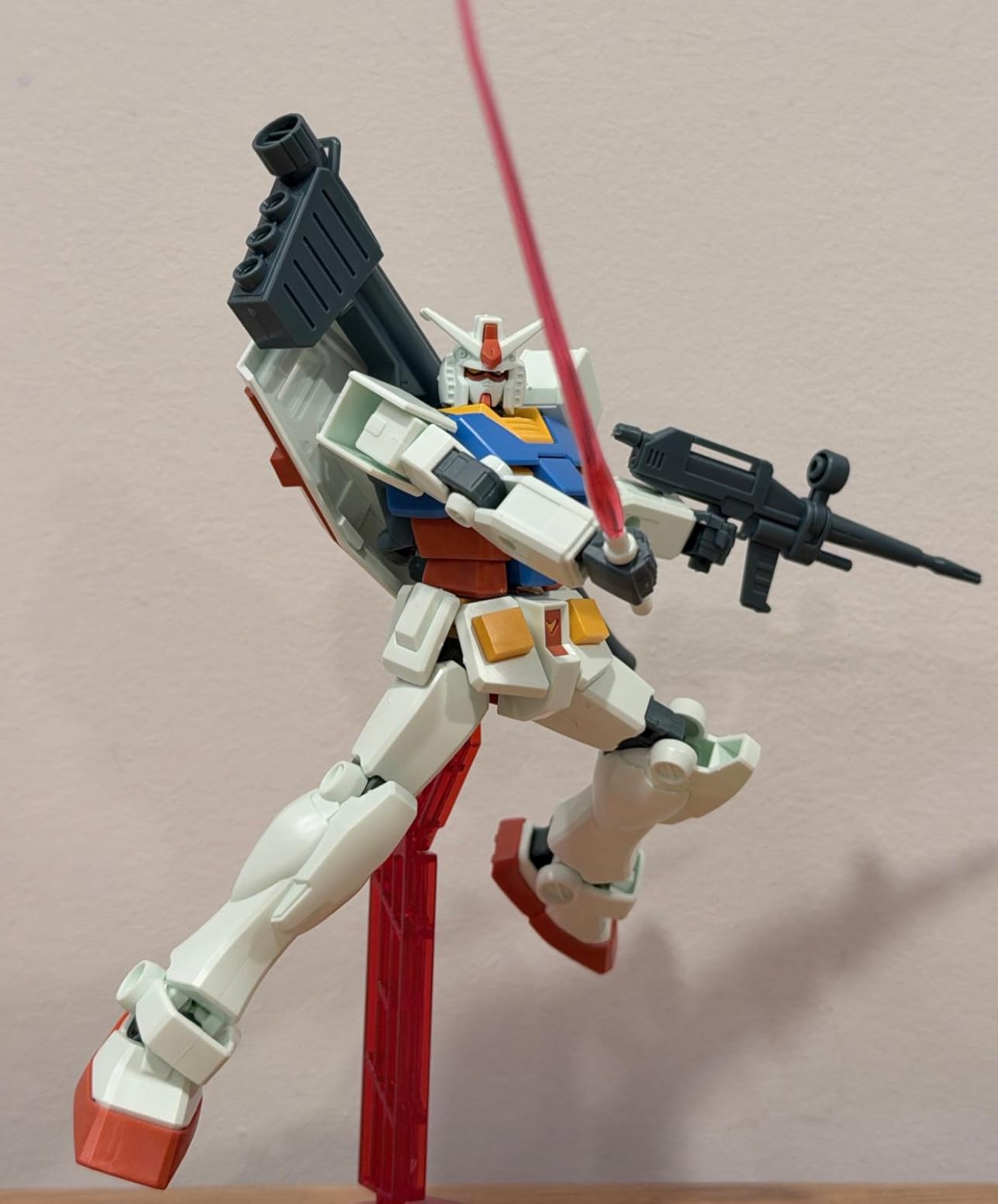 Bandai Hobby - Mobile Suit Gundam - 1/144 RX-78-2 Gundam (Full Weapons Set), Bandai Spirits Entry Grade Model Kit customer photo 1