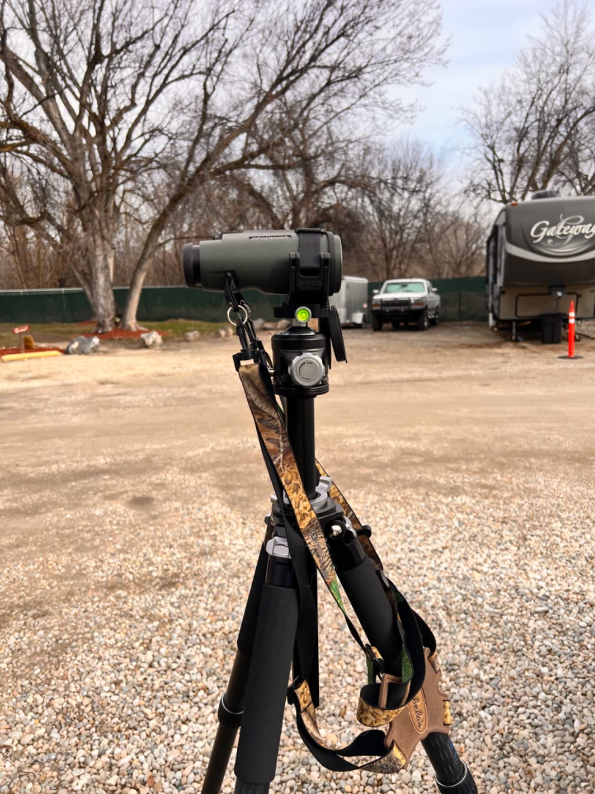 Carbon Fiber Camera Tripod-INNOREL GT324C Professional Compact Shooting Tripod for Heavy Duty Stand with Low Gravity Center Ball Head Special-Shaped Center Column customer photo 2