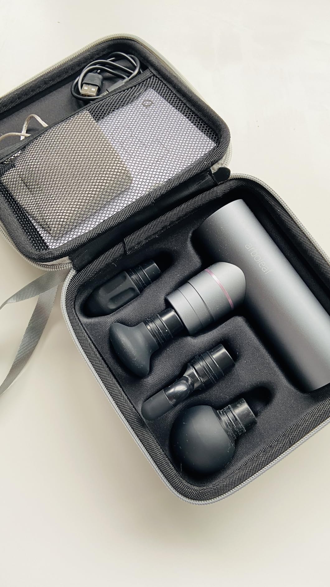 arboleaf Mini Massage Gun Deep Tissue, Portable Percussion Muscle Massager, Small Yet Powerful Full-Metal Design with a Quiet Brushless Motor for Deep Muscle Relief customer photo 1