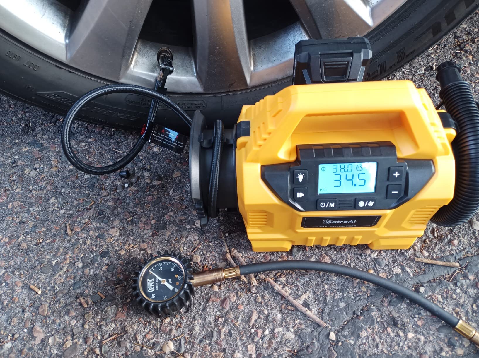 PORTER-CABLE Portable Pancake Air Compressor, 6 Gallon, 150 Max PSI | Oil-Free Maintenance-Free Pump, Wood Working, Roofing, Home, Jobsite, 2.6 CFM @ 90 PSI customer photo 1