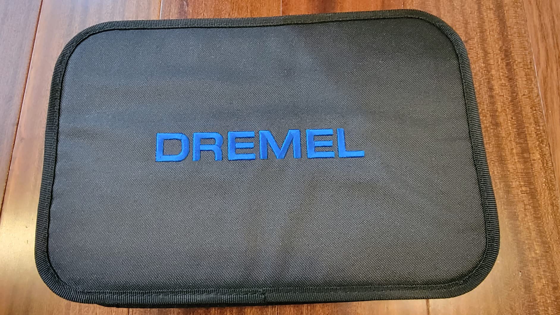 Dremel 8240-5 12V Cordless Rotary Tool Kit with Variable Speed and Comfort Grip - Includes 2AH Battery Pack, Charger, 5 Accessories customer photo 1