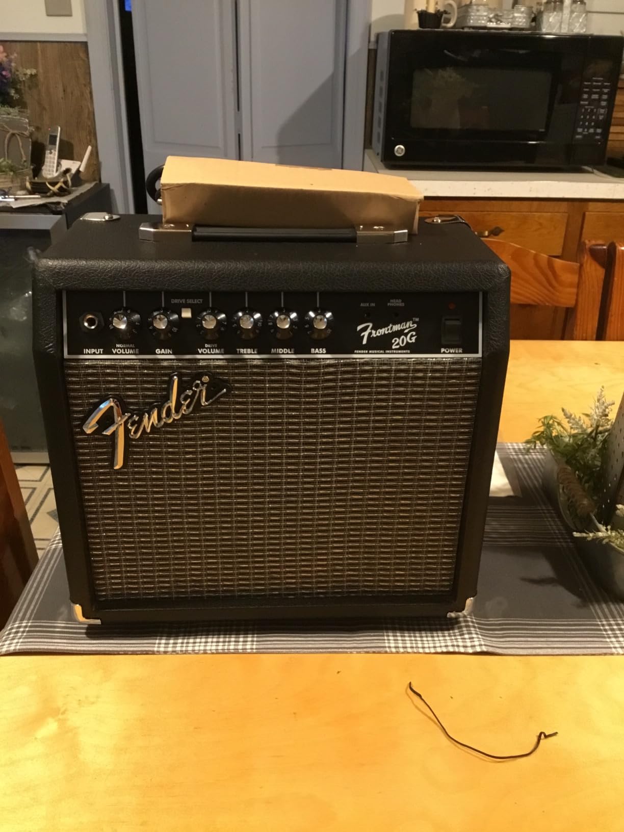 Fender Frontman 20G Electric Guitar Amplifier, 20-Watt Amp, 8
