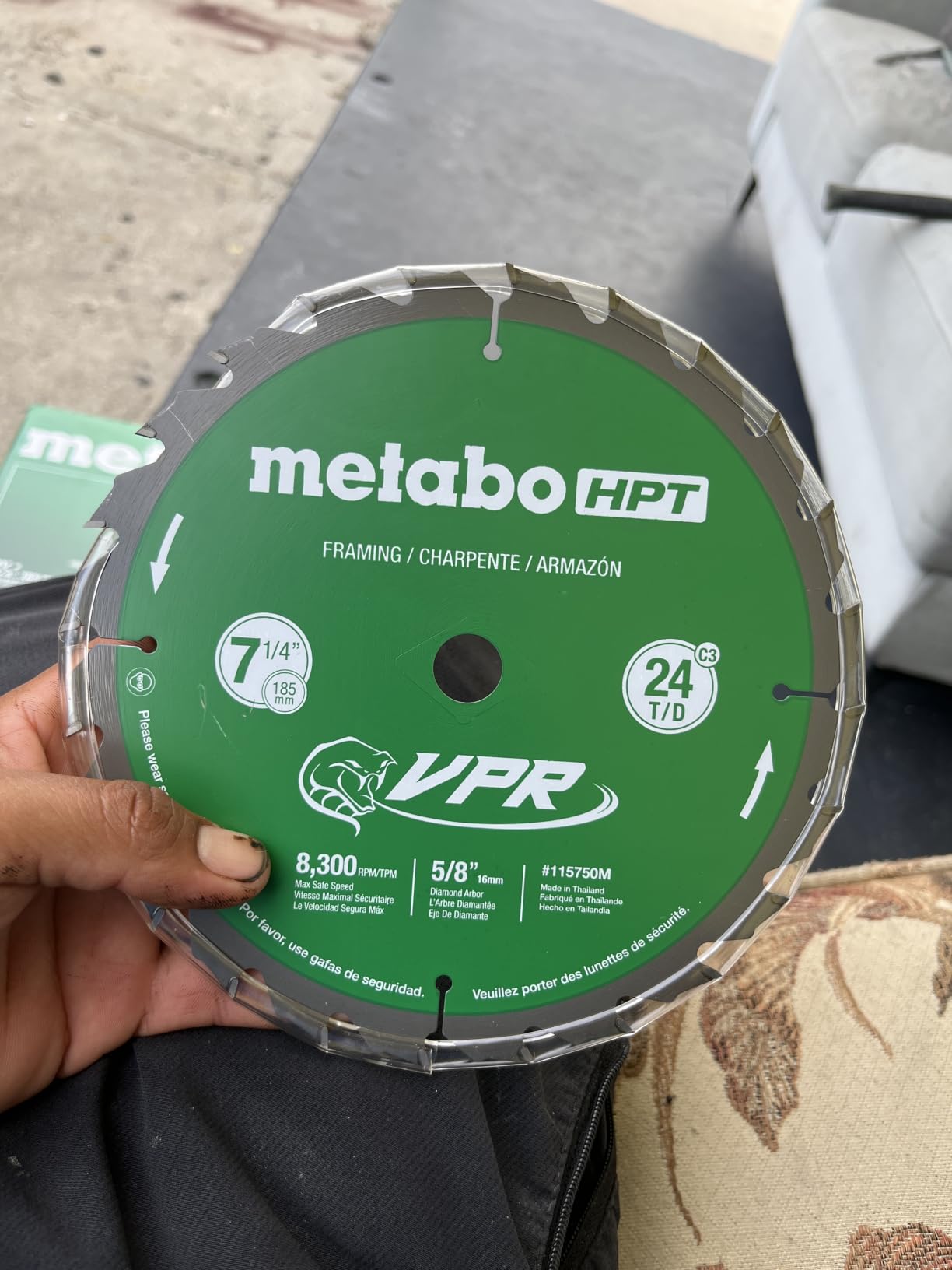 Metabo HPT 18V MultiVolt 7-1/4 In Cordless Circular Saw, C1807DAQ4 customer photo 1