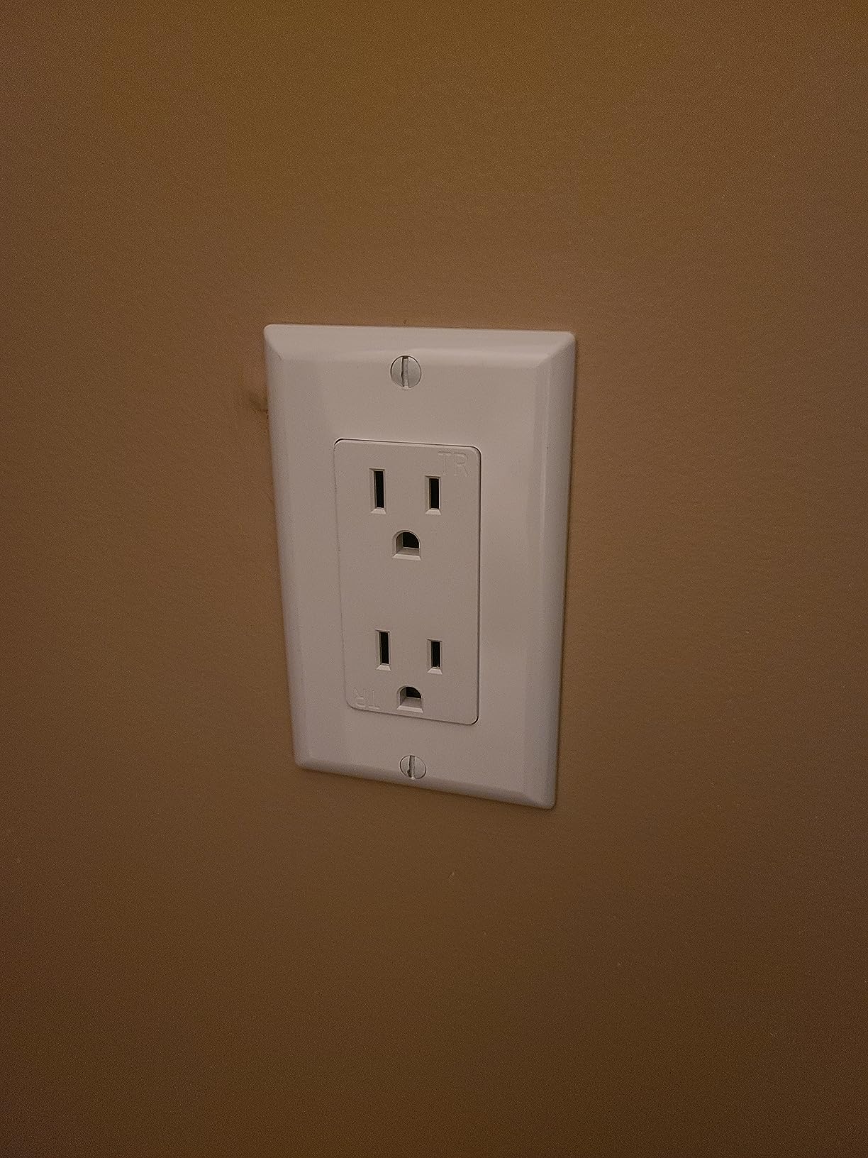 Elder Welder Electrical Outlet Hidden Wall Safe, 100% Real Plate Included | Easy to Install, Hidden Safe for Money, Wall Safes Between Studs, Secret Storage, Invisible Safe customer photo 1