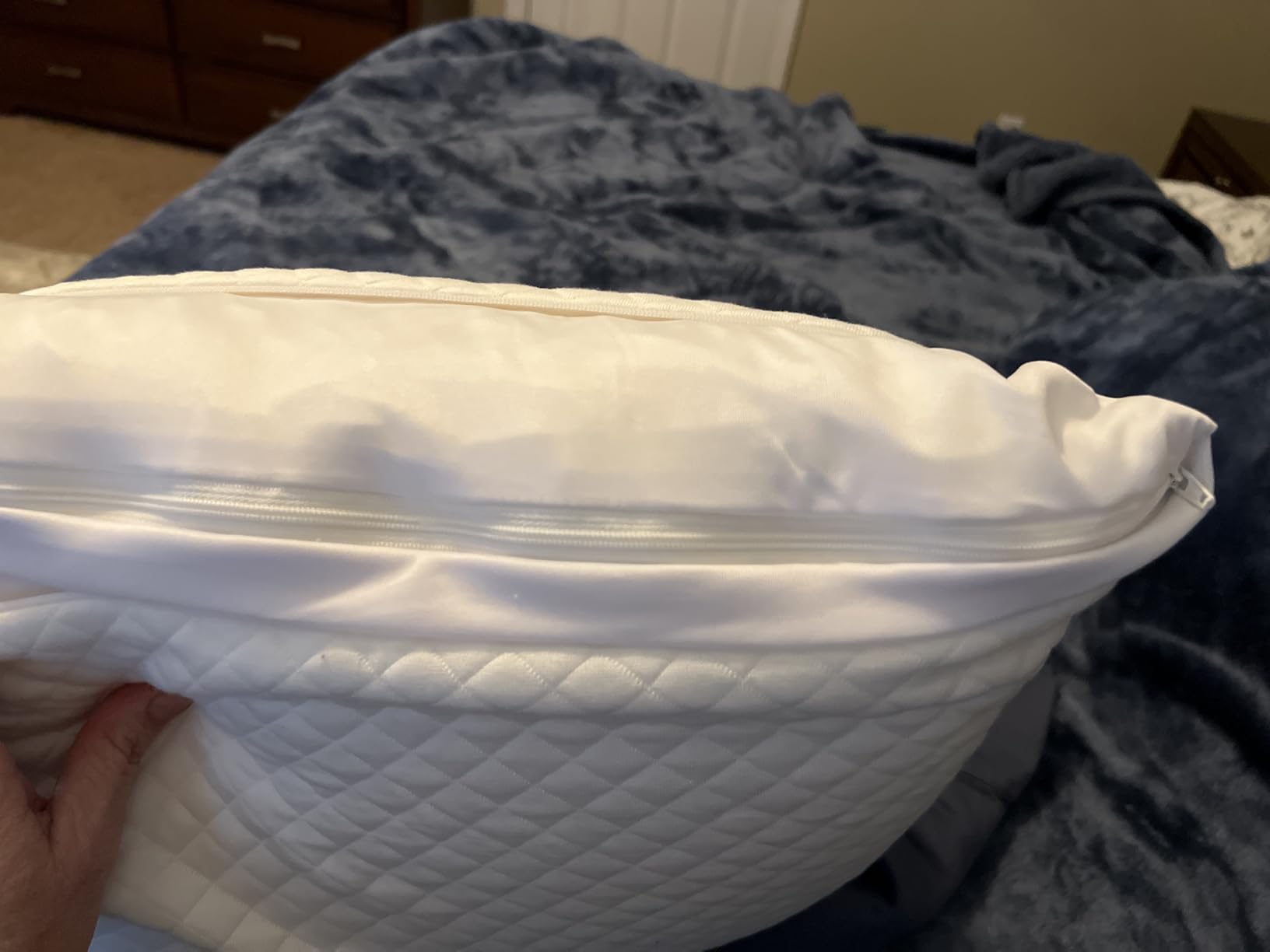 DreamyBlue Signature Adjustable Shredded Memory Foam Pillow Queen | CertiPUR-US Certified | Bamboo Rayon Cover | Side Back Stomach Sleepers | Washable | Neutral Spinal Alignment customer photo 2