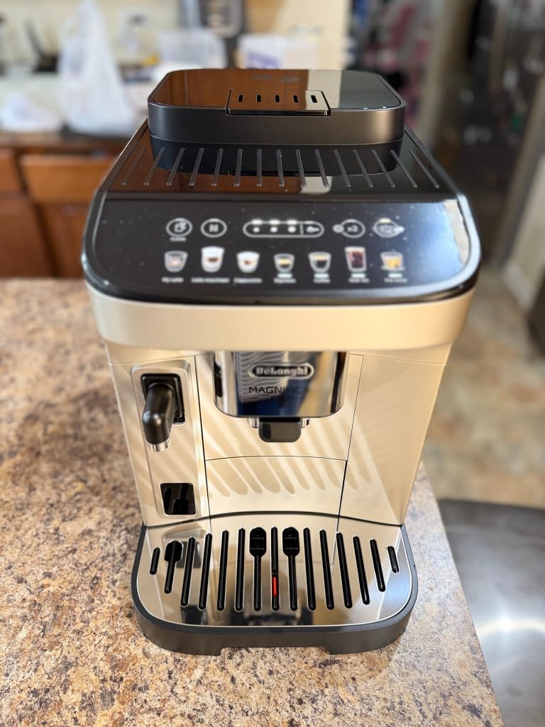 De'Longhi Magnifica Evo Automatic Espresso & Coffee Machine with Auto Milk Frother, Built-in Grinder & Auto-Clean Function - For Latte, Cappuccino, Americano, Iced Coffee, ECAM29084SB , Silver customer photo 1